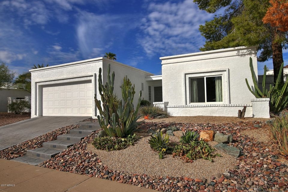 1215 E Canterbury Dr Phoenix-large-002-1