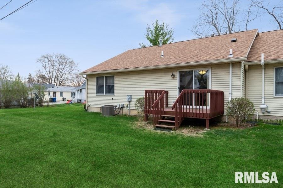 411 29th Avenue Dr unit 4D, Moline, IL 61265 - photo 1