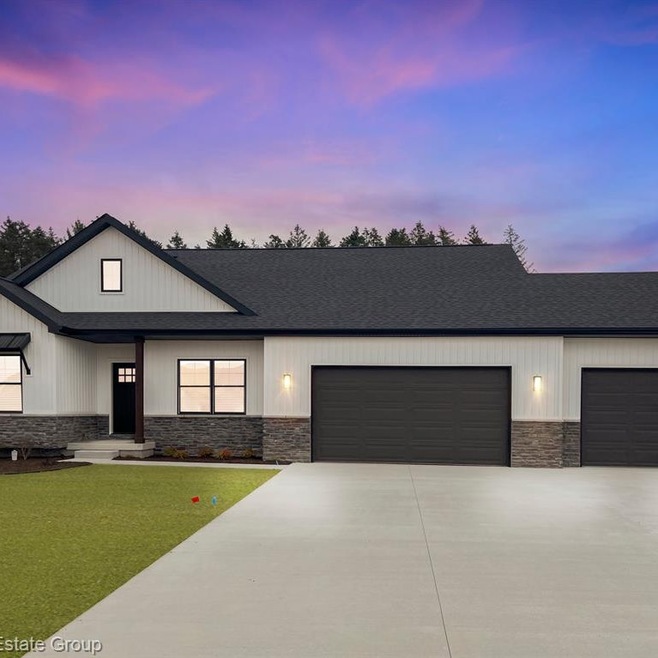 Sold $435,188 • Co-Listing Agent