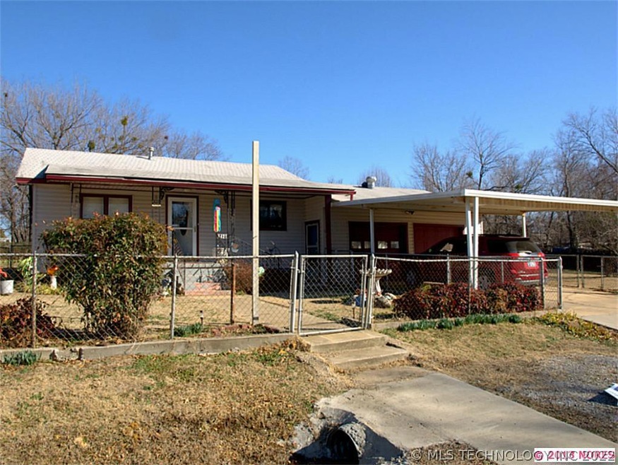 1421 North 12th Street, Sapulpa, Oklahoma 74066-Th