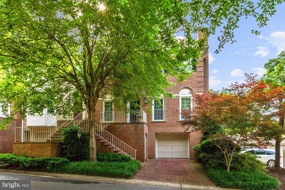 8029 Quarry Ridge Way, Bethesda, MD 20817 - photo 1