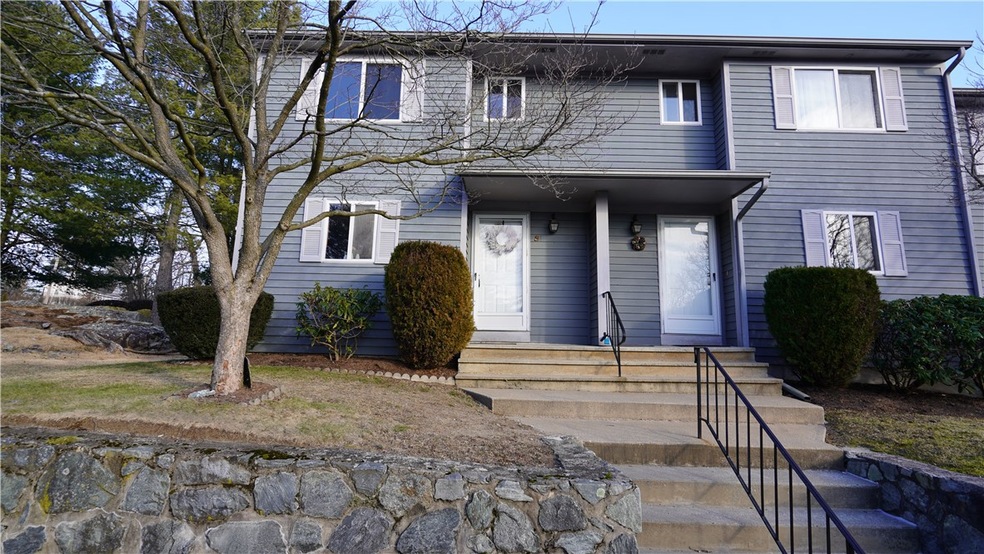 479 Providence St unit B1, Warwick, RI 02886 - photo 1