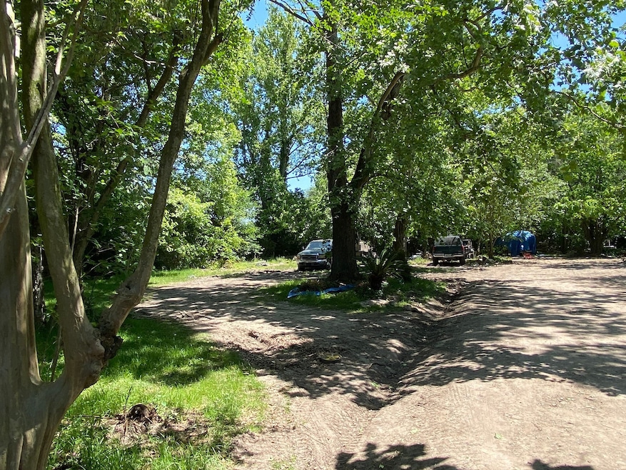 9302 Bauman Rd unit 1, Houston, TX 77022 - photo 1