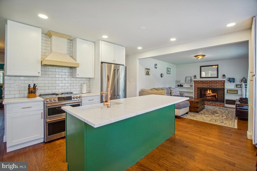 308 Cedar Ln, Annapolis, MD 21403 - photo 1