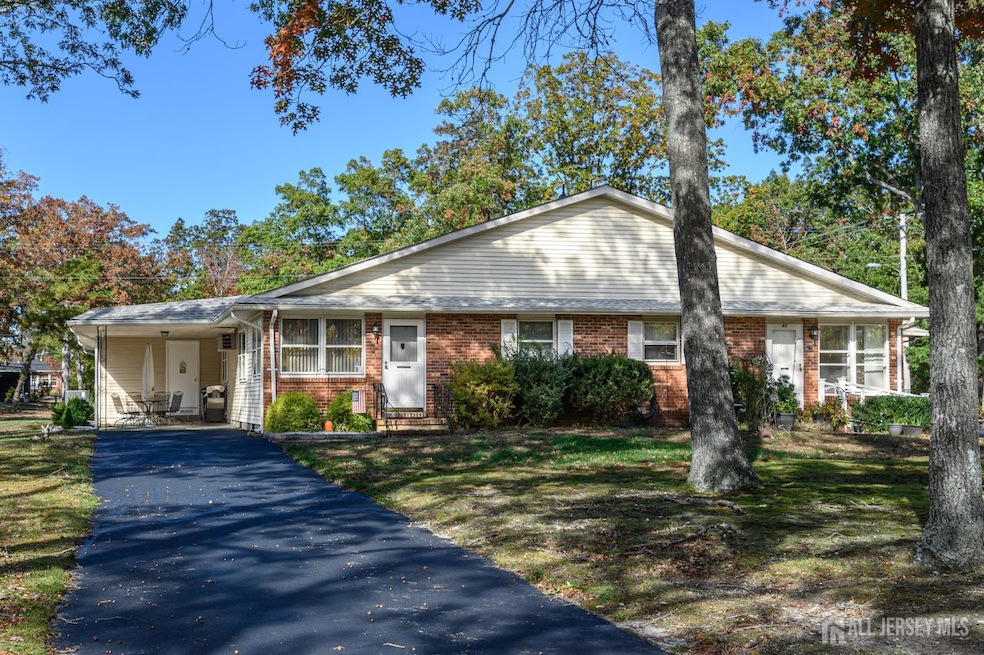 38 Cranberry Rd unit 31A, Manahawkin, NJ 08050 - photo 1