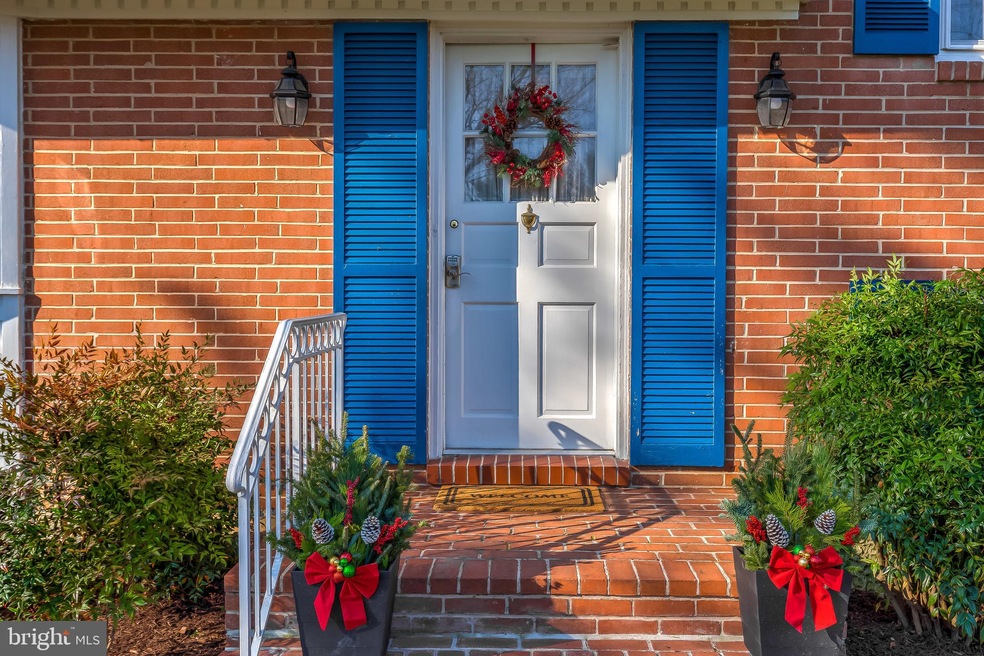 1218 Wine Spring Ln, Towson, MD 21204 - photo 1