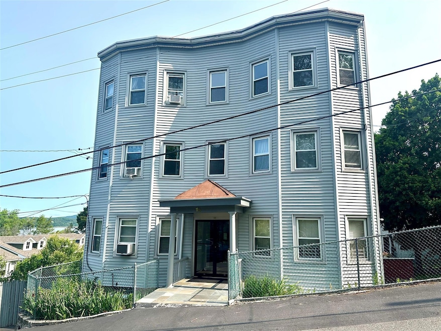 15 William St unit 3W, Hastings On Hudson, NY 10706 - photo 1