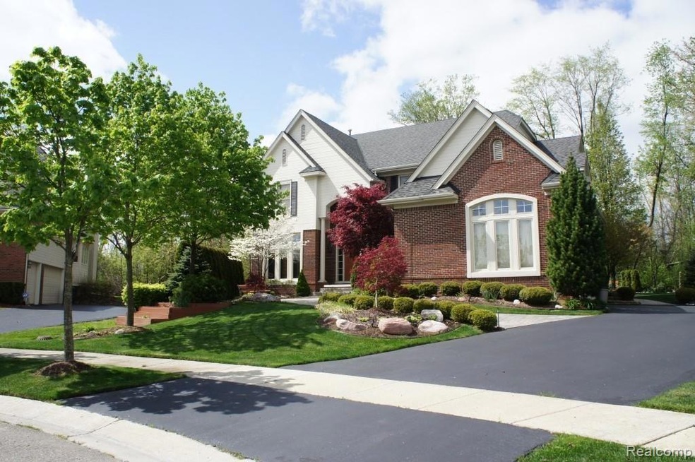 01-6892 Chase Ct.jpg