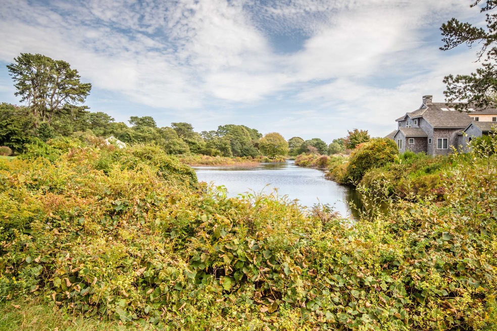 9 Stone Pound Way, Oak Bluffs, MA 02557 - photo 1