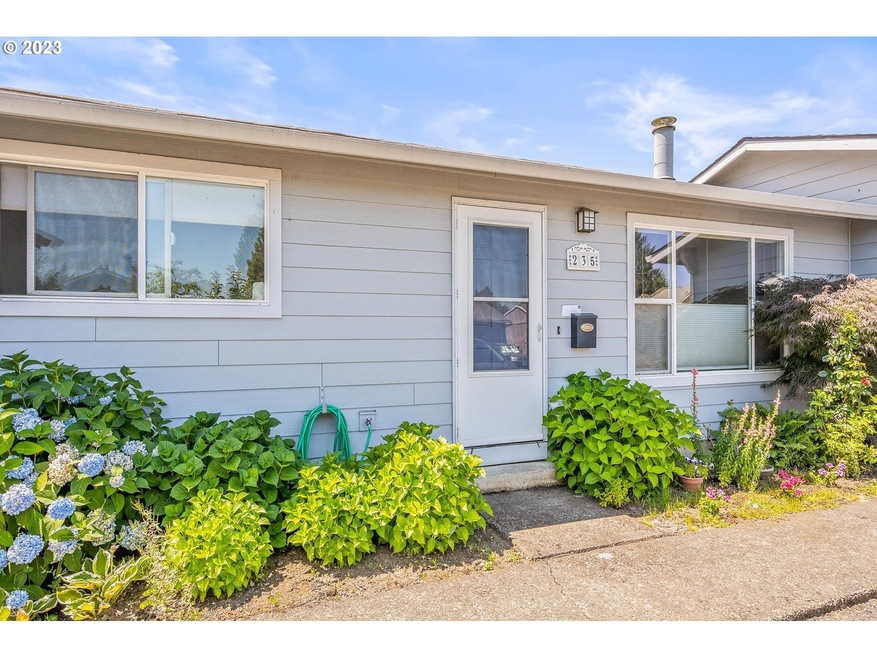 235 SE 3rd Ave, Canby, OR 97013 - photo 1