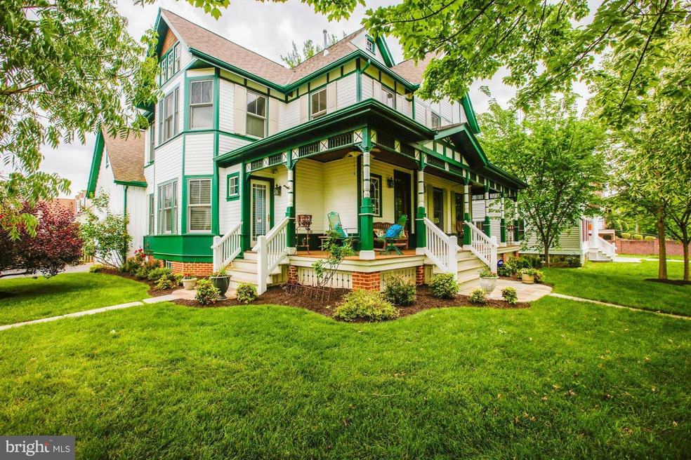 201 Glyndon St SE, Vienna, VA 22180 - photo 1