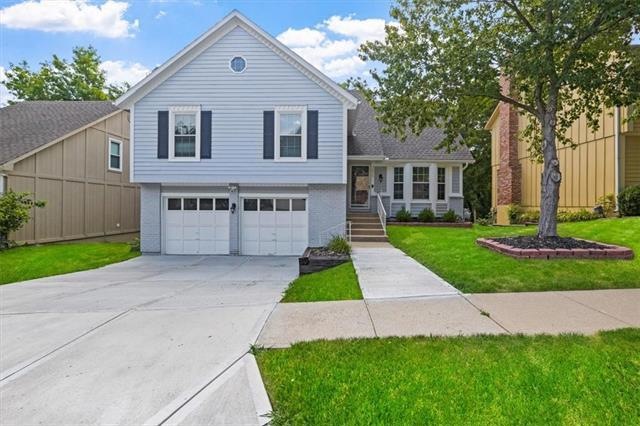 7236 Rene St, Shawnee, KS 66216 - photo 1