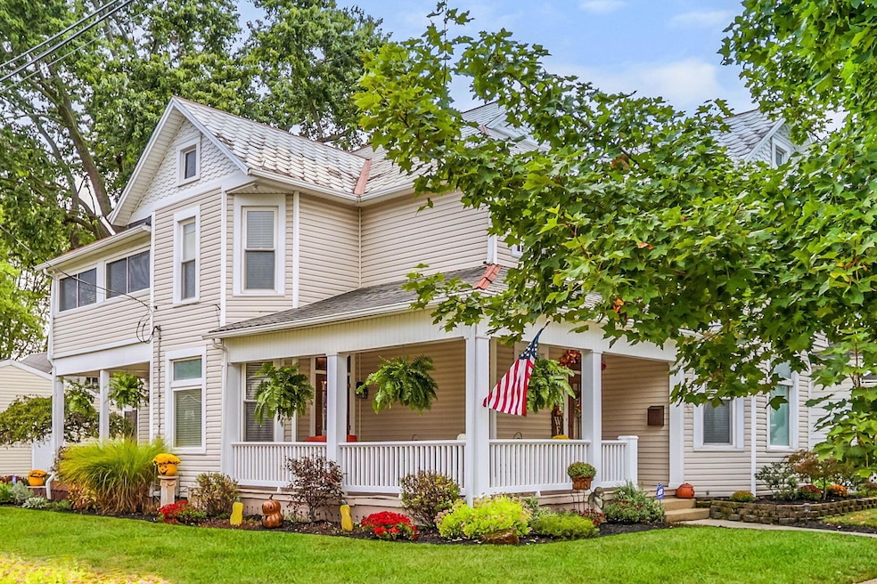 421 N Maple St, Lancaster, OH 43130 - photo 1