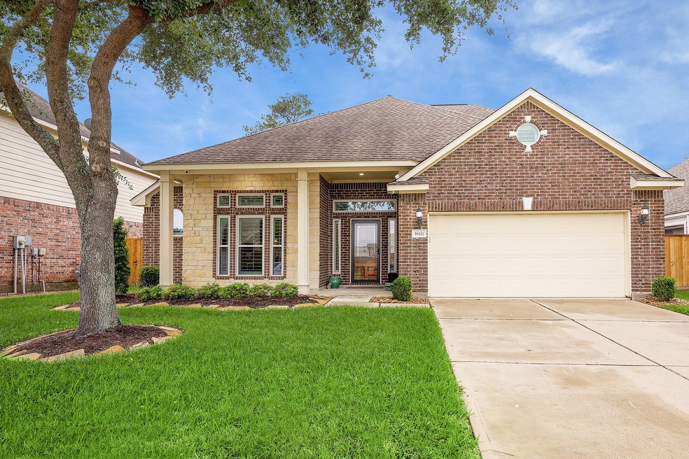 16111 Maplewick Dr, Tomball, TX 77377 - photo 1