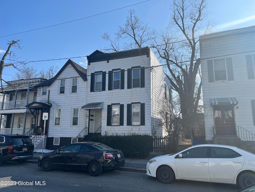524 Hamilton St, Albany, NY 12203 - photo 1