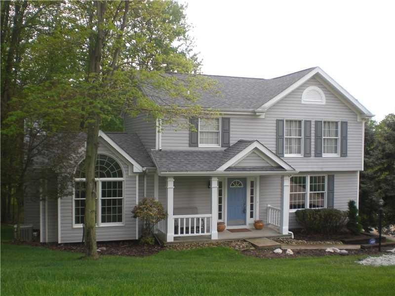 Exterior Front. Meticulously cared for with attent