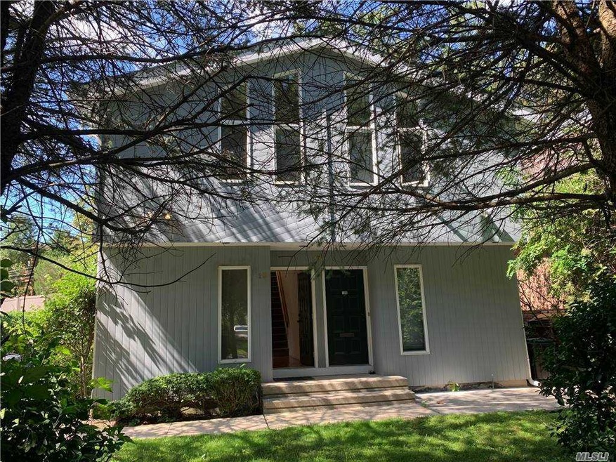 19 Dunes Ln unit A, Port Washington, NY 11050 - photo 1