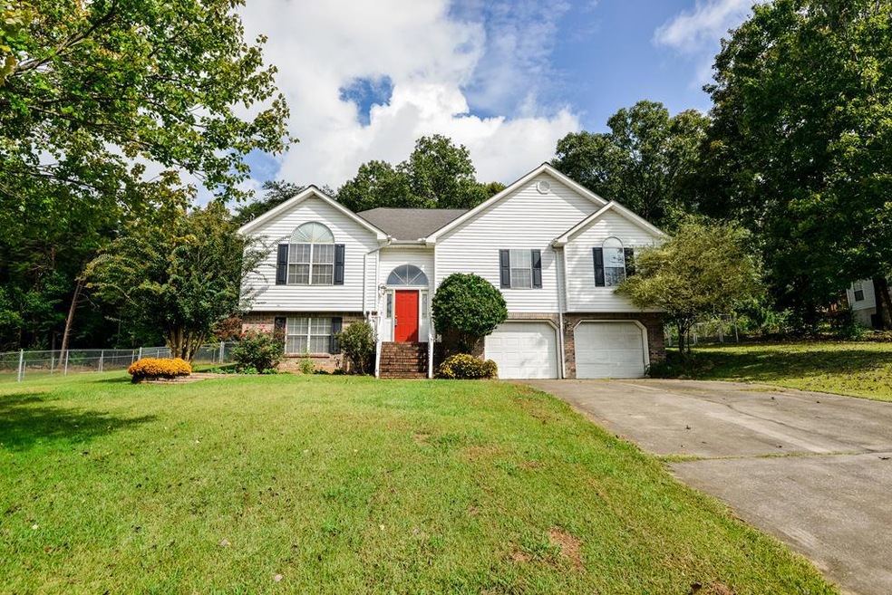 604 Englewood Ln, Tunnel Hill, GA 30755 - photo 1