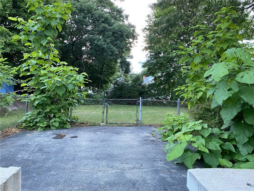 74 Gloucester St, Providence, RI 02908 - photo 1