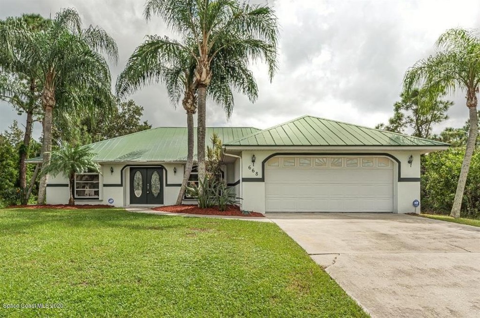 668 Concha Dr, Sebastian, FL 32958 - photo 1