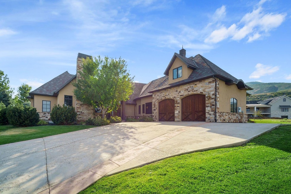Listing_488045_Photo_1