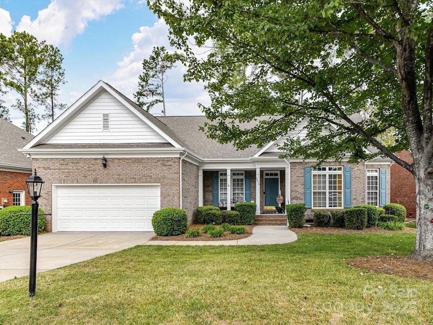 3619 Savannah Hills Dr, Matthews, NC 28105 - photo 1