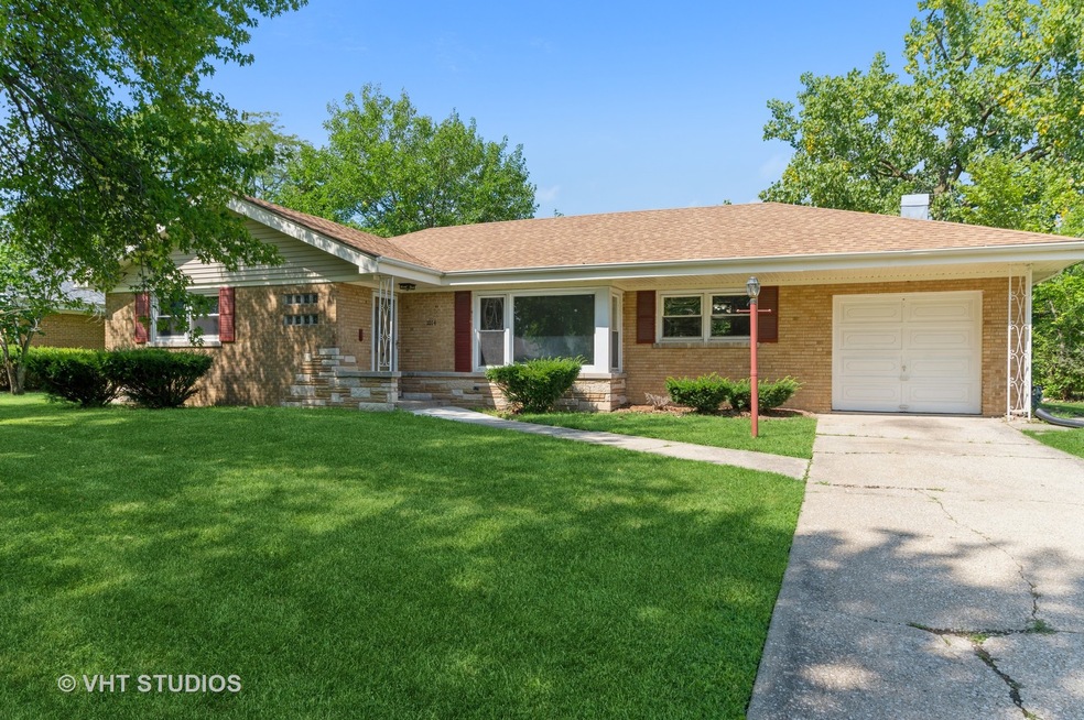 1014 Braemar Rd, Flossmoor, IL 60422 - photo 1