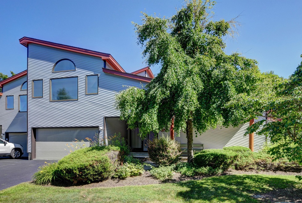 5B Blantyre Rd unit 5B, Lenox, MA 01240 - photo 1