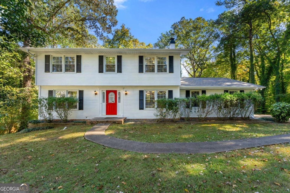 4574 Woodland Cir NE, Roswell, GA 30075 - photo 1