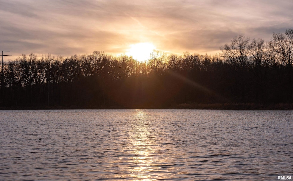 15319 Laminack Rd, Carterville, IL 62918 - photo 1