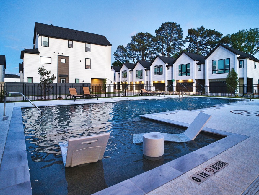 1113 Highland Ranch Ln, Houston, TX 77091 - photo 1