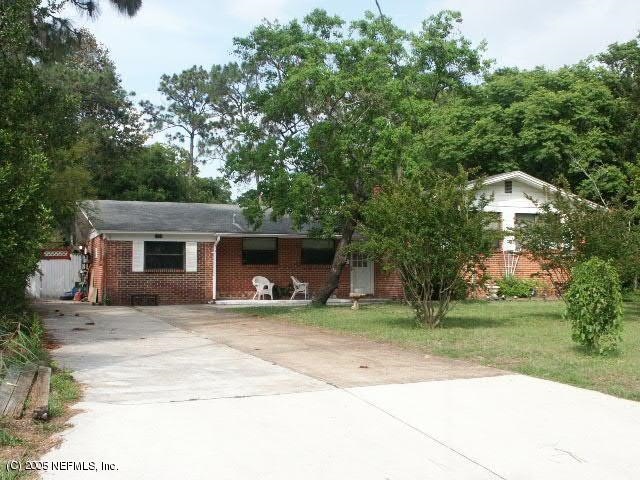7039 Diamond Head Rd, Jacksonville, FL 32216 - photo 1