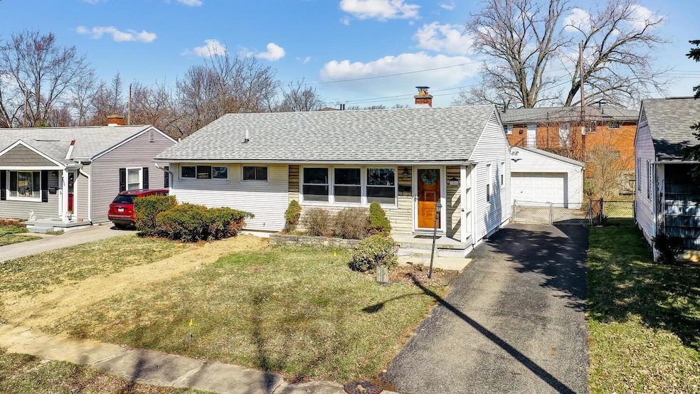 904 Pauline Ave, Columbus, OH 43224 - photo 1