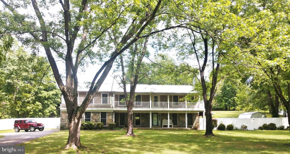 8519 Cardinal Ln, White Plains, MD 20695 - photo 1