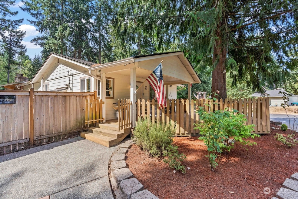 18605 Tapaderos St SE, Yelm, WA 98597 - photo 1