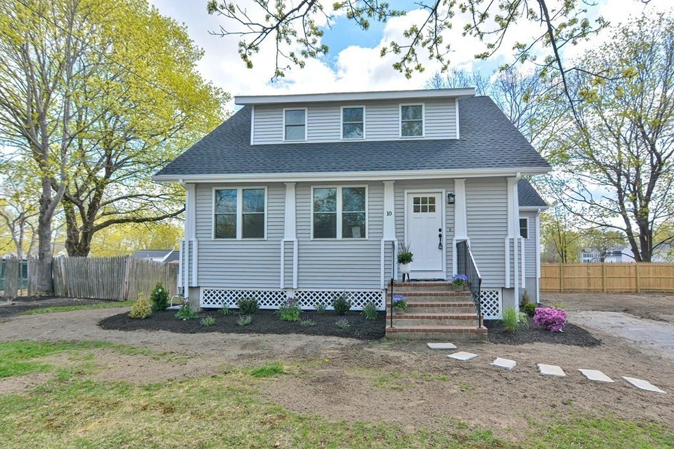 10 Pine St, Medway, MA 02053 - photo 1