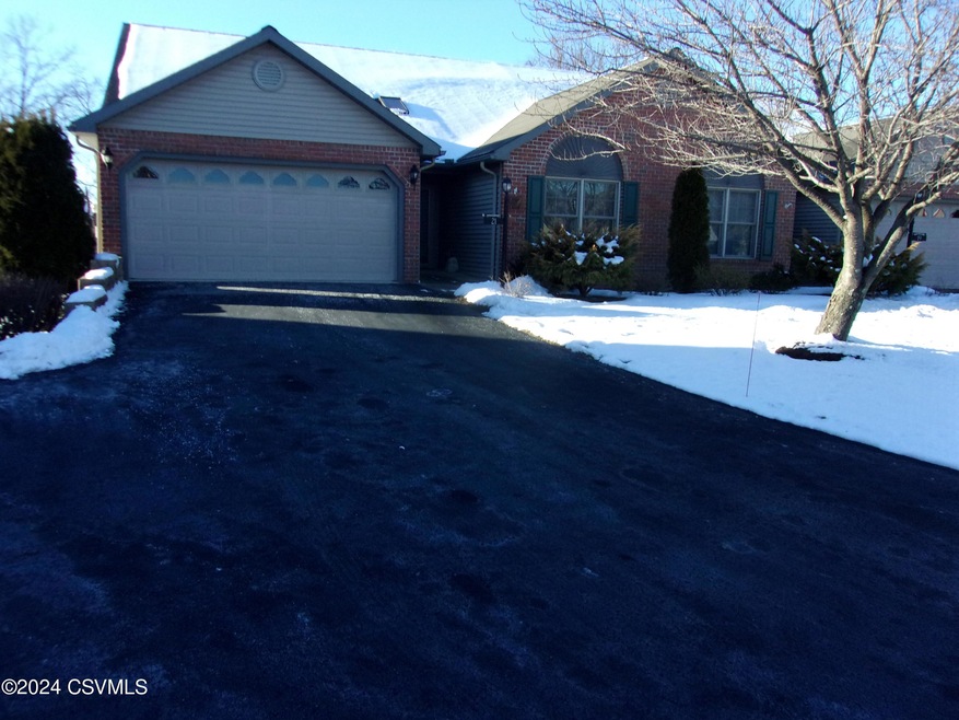 21 Sylvan Ct, Milton, PA 17847 - photo 1