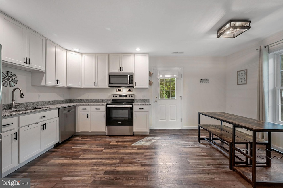 Under Contract $325,000