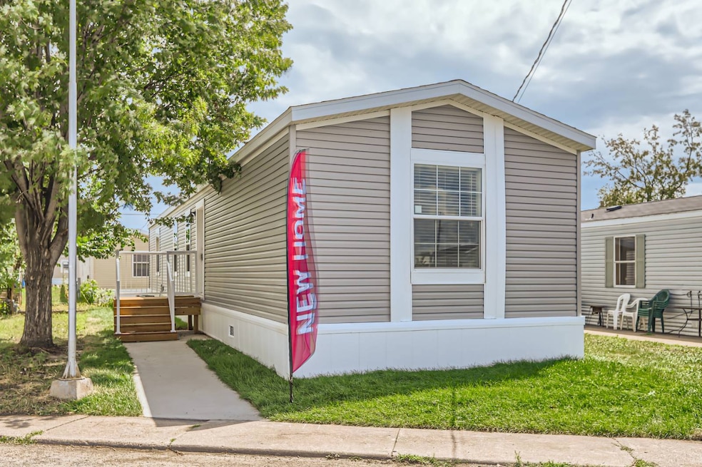 1034 North Cir NE Unit C034