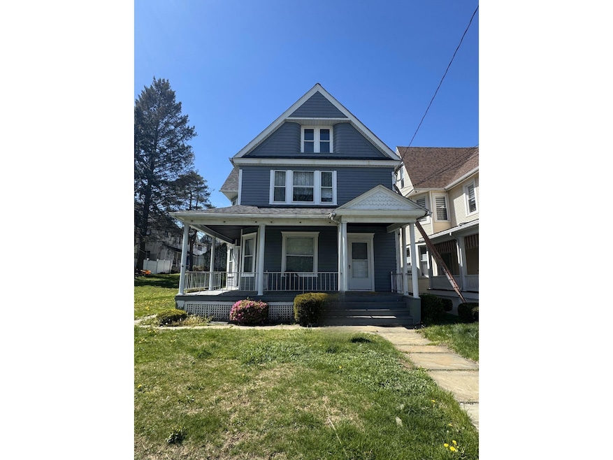 611 N Hyde Park Ave unit 1, Scranton, PA 18504 - photo 1