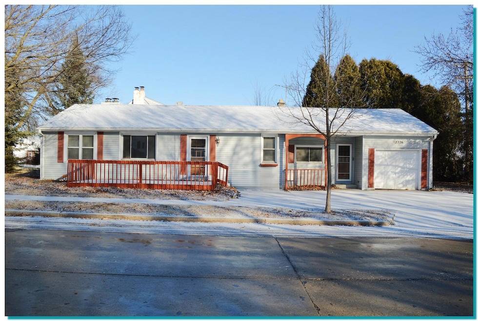 12226 w washington st west allis wi_24