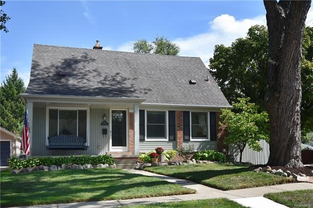 4602 Groveland_01.JPG