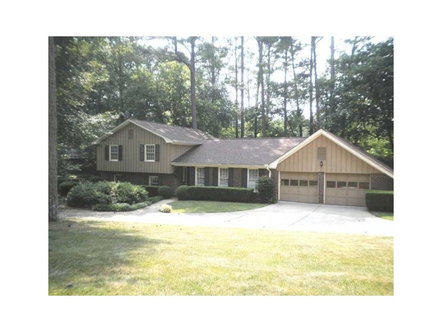 1040 Martins Lake Close, Roswell, GA 30076 - photo 1