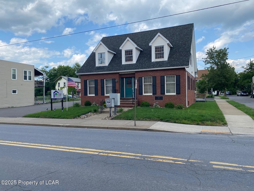 413 Main St, Edwardsville, PA 18704 - photo 1