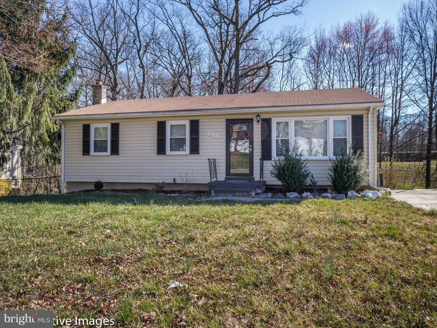 9016 Anna Dr, Clinton, MD 20735 - photo 1