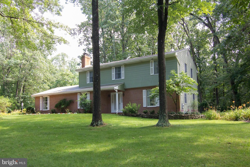 1328 Woodridge Ln, Sykesville, MD 21784 - photo 1