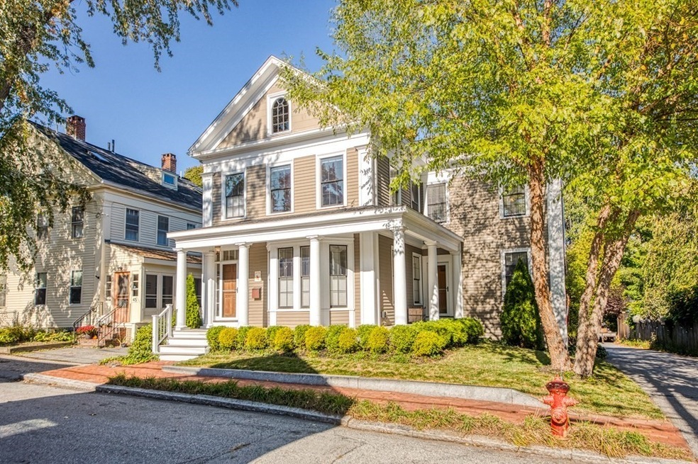 47 Milk St, Newburyport, MA 01950 - photo 1