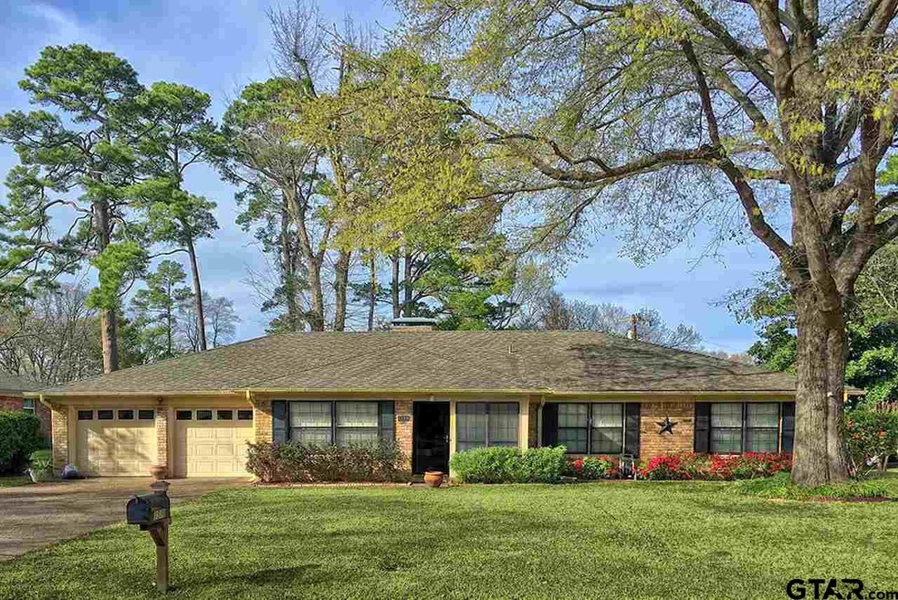 1530 1530 Kensington Dr, Tyler, TX 75703 - photo 1