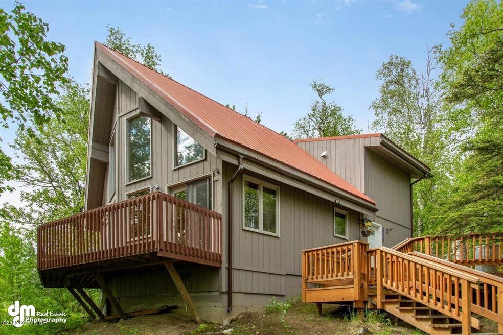 1051 N Acorn St, Palmer, AK 99645 - photo 1