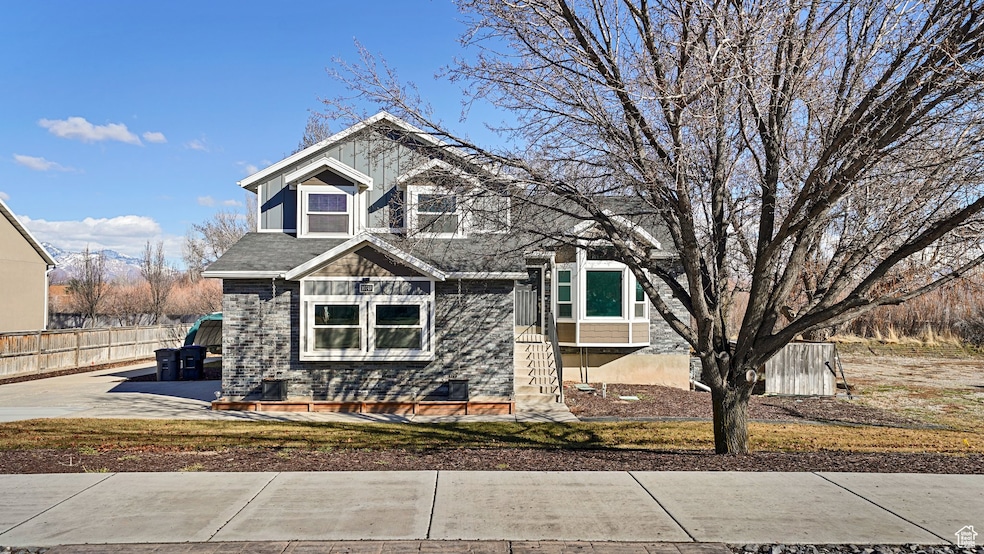 10749 S 2200 W, South Jordan, UT 84095 - photo 1